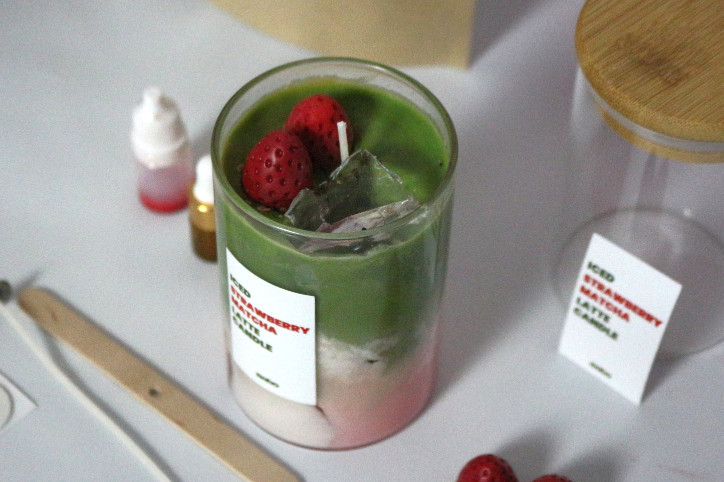 Iced Strawberry Matcha Latte Kerzenset